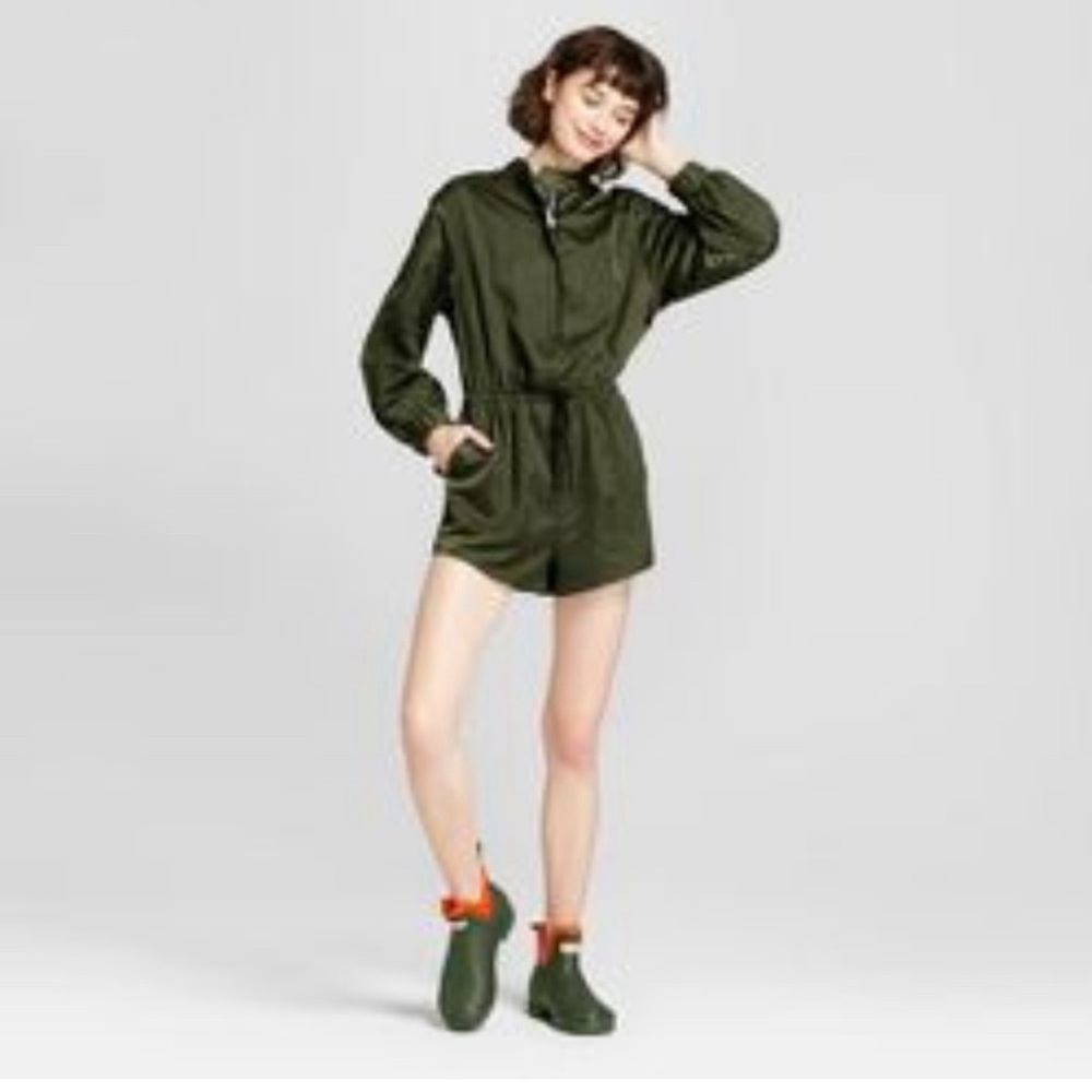 Hunter Women's Zip Front Tie Waist Romper: OLIVE, Size XS
